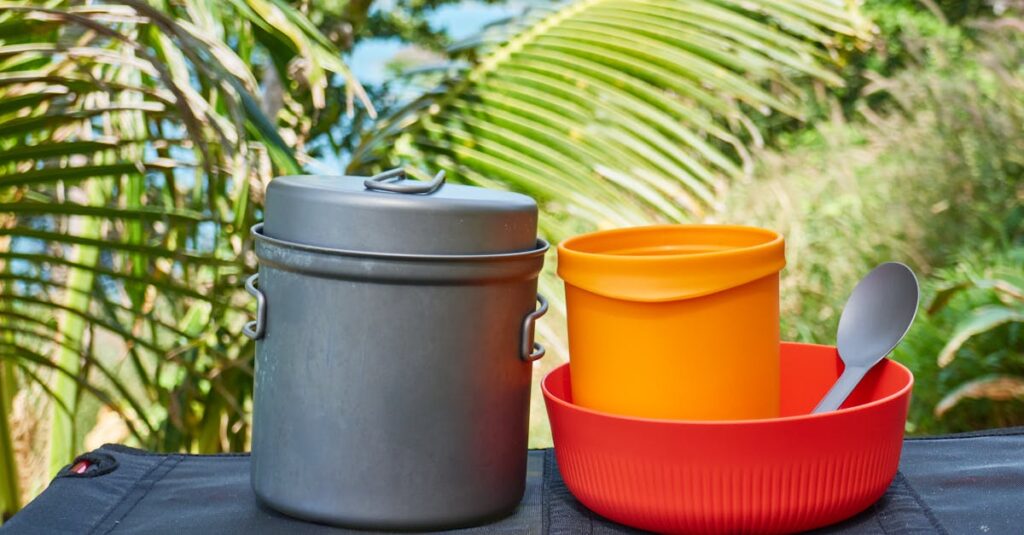 環境配慮とスマート化が進む最新のキャンプ用キッチンギアの例